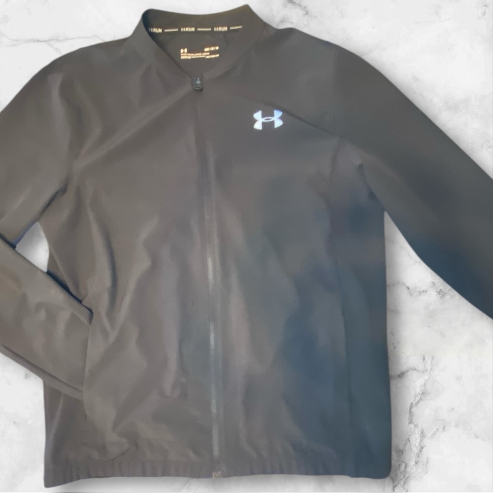 UNDER ARMOUR - “UA RUN” Black Zip-Up Jacket